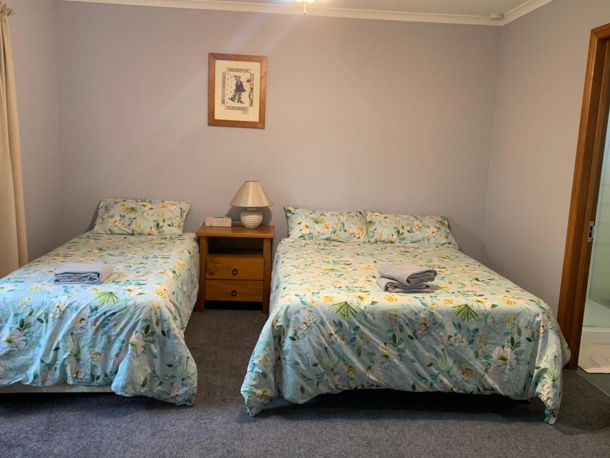Huntington Holiday House Apartment Hamilton Exterior photo