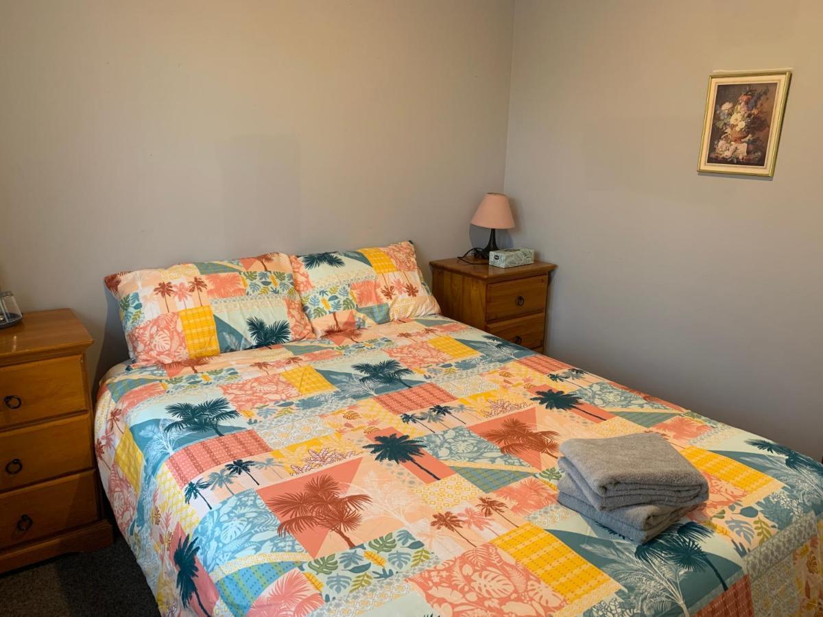 Huntington Holiday House Apartment Hamilton Exterior photo