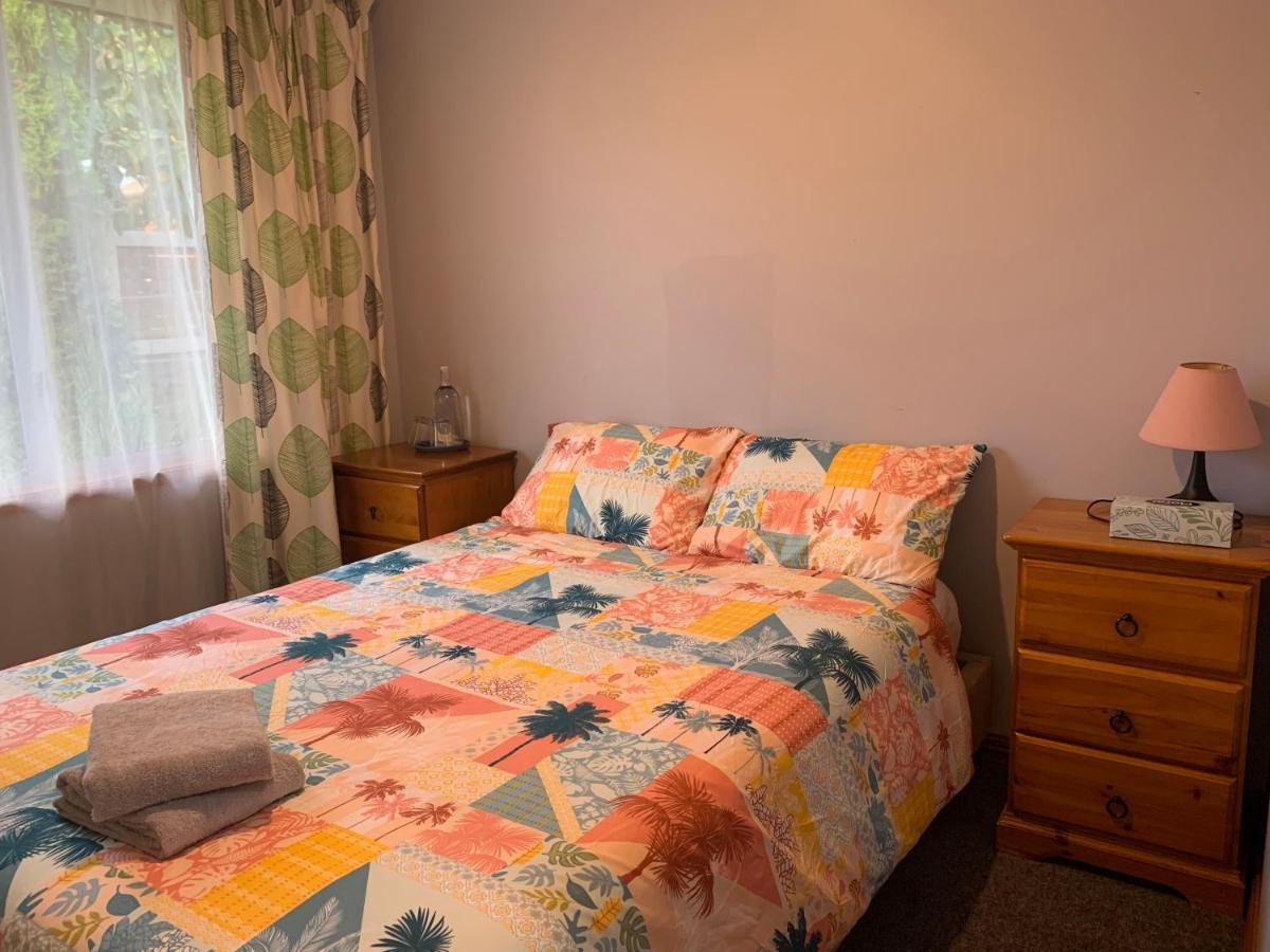 Huntington Holiday House Apartment Hamilton Exterior photo
